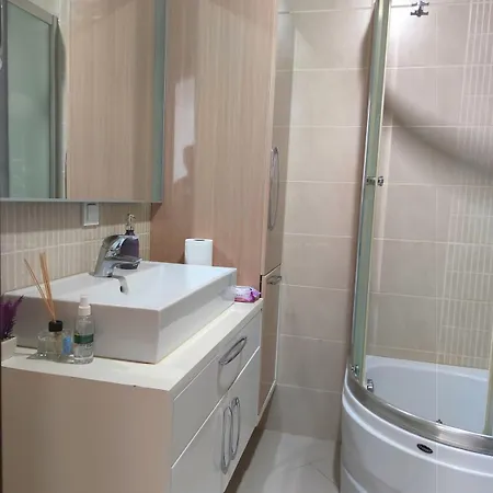 شقة Lux,comfortable,spacious,central,cozy,large Rezidans