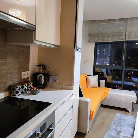 شقة Lux,comfortable,spacious,central,cozy,large Rezidans